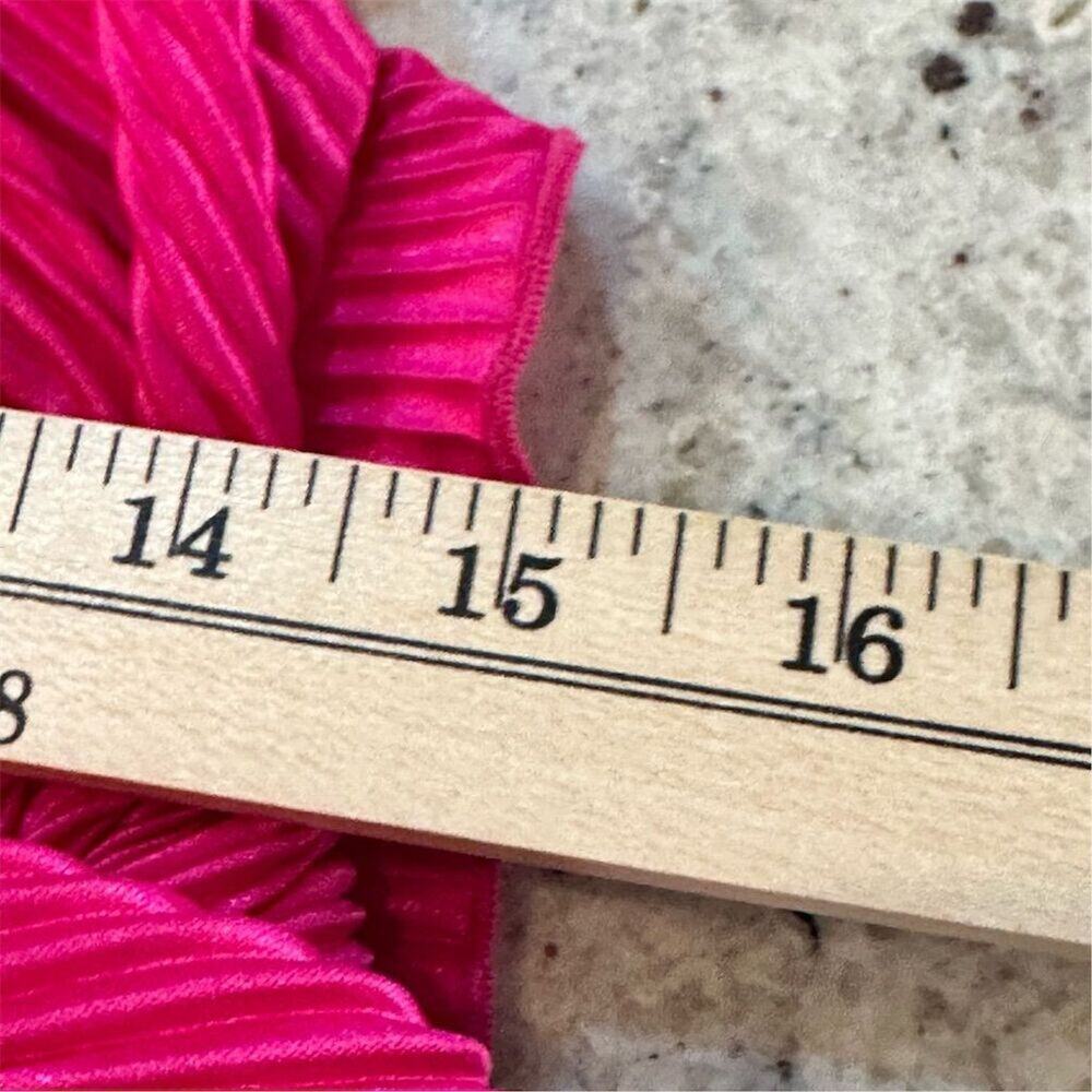 Women's Pink Pleated Tie-Front Blouse V-Neck Long Sleeve Size M button front. - Picture 8 of 11